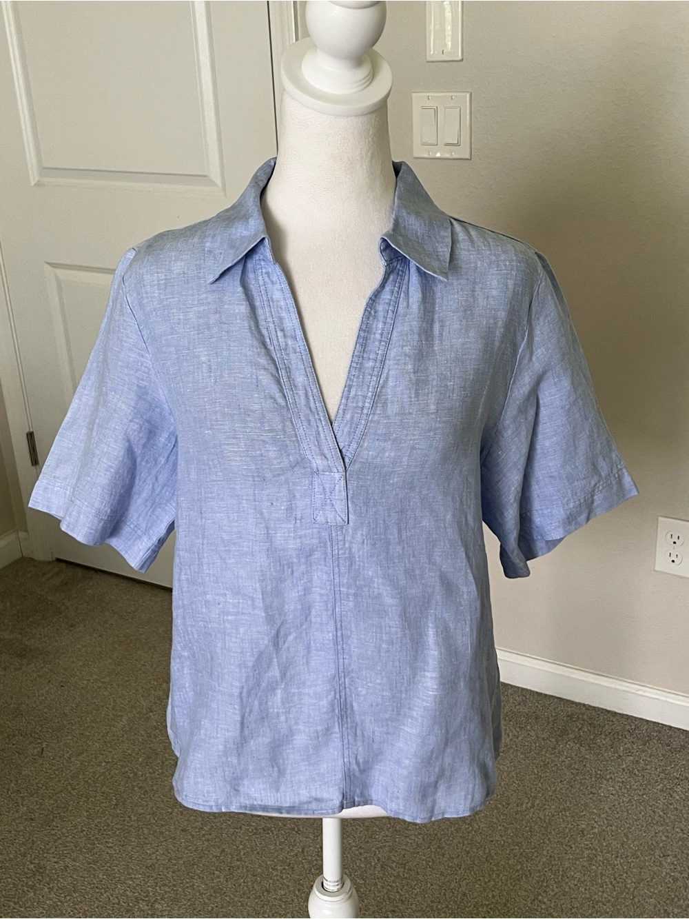 NWT Quince Light 100% European Linen Blue Short-Sleeve Popover Top Size Small